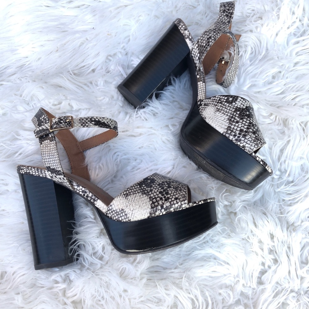 SALE Comfortable platform sandals